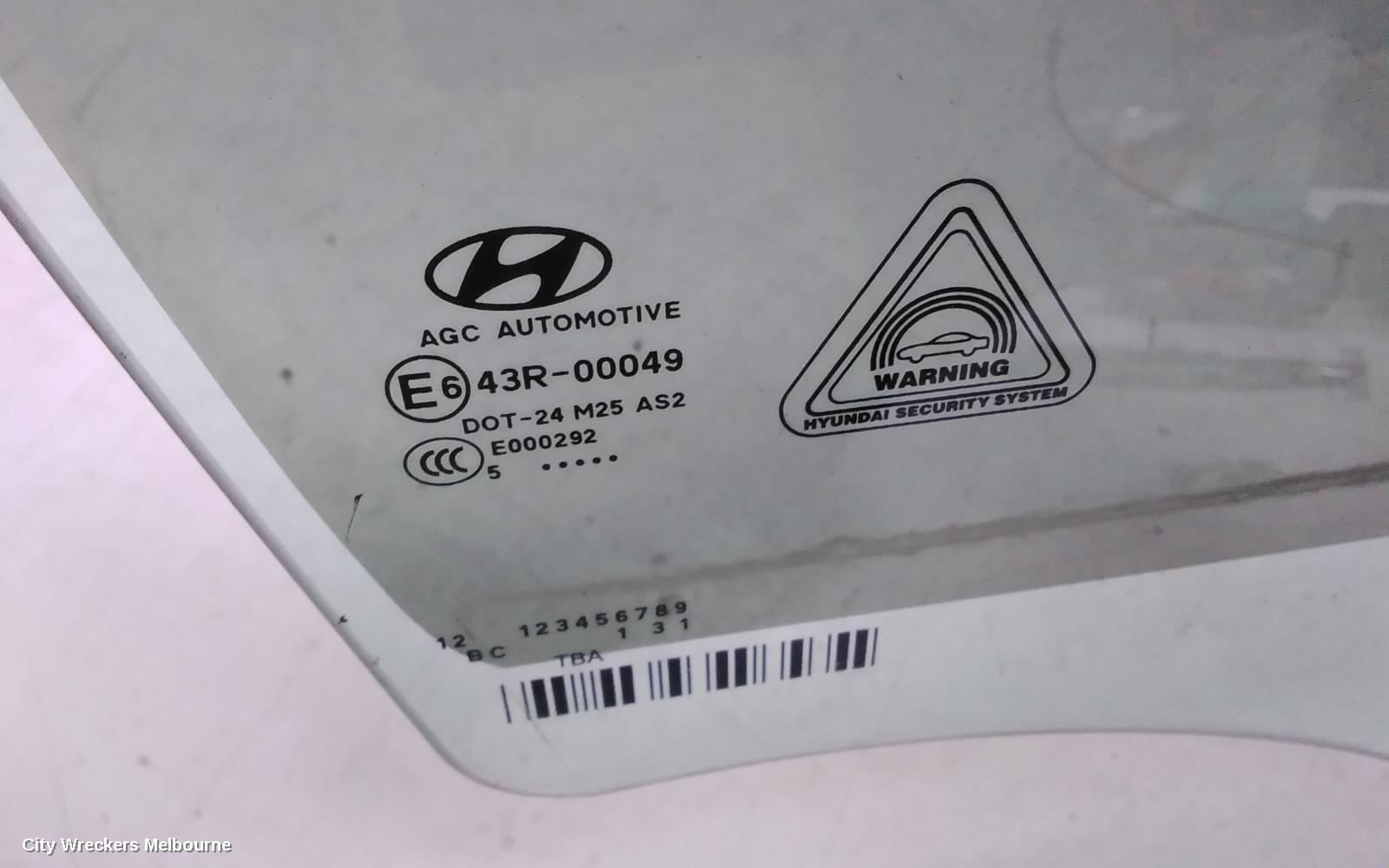 HYUNDAI TUCSON RIGHT FRONT DOOR WINDOW, TL, 07/2015 - 01/2021 - Image 3