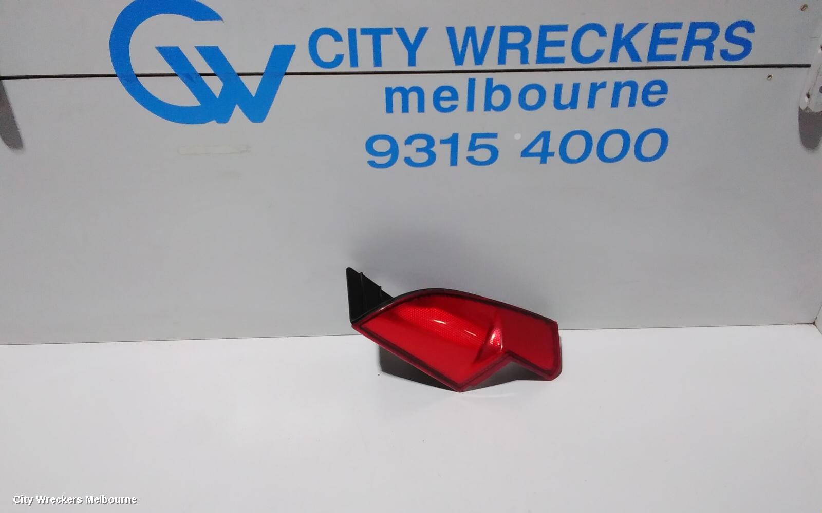 MERCEDES VITO RIGHT TAILLIGHT, UPPER BARN DOOR, 639, 02/2006 - 02/2015 - Image 1