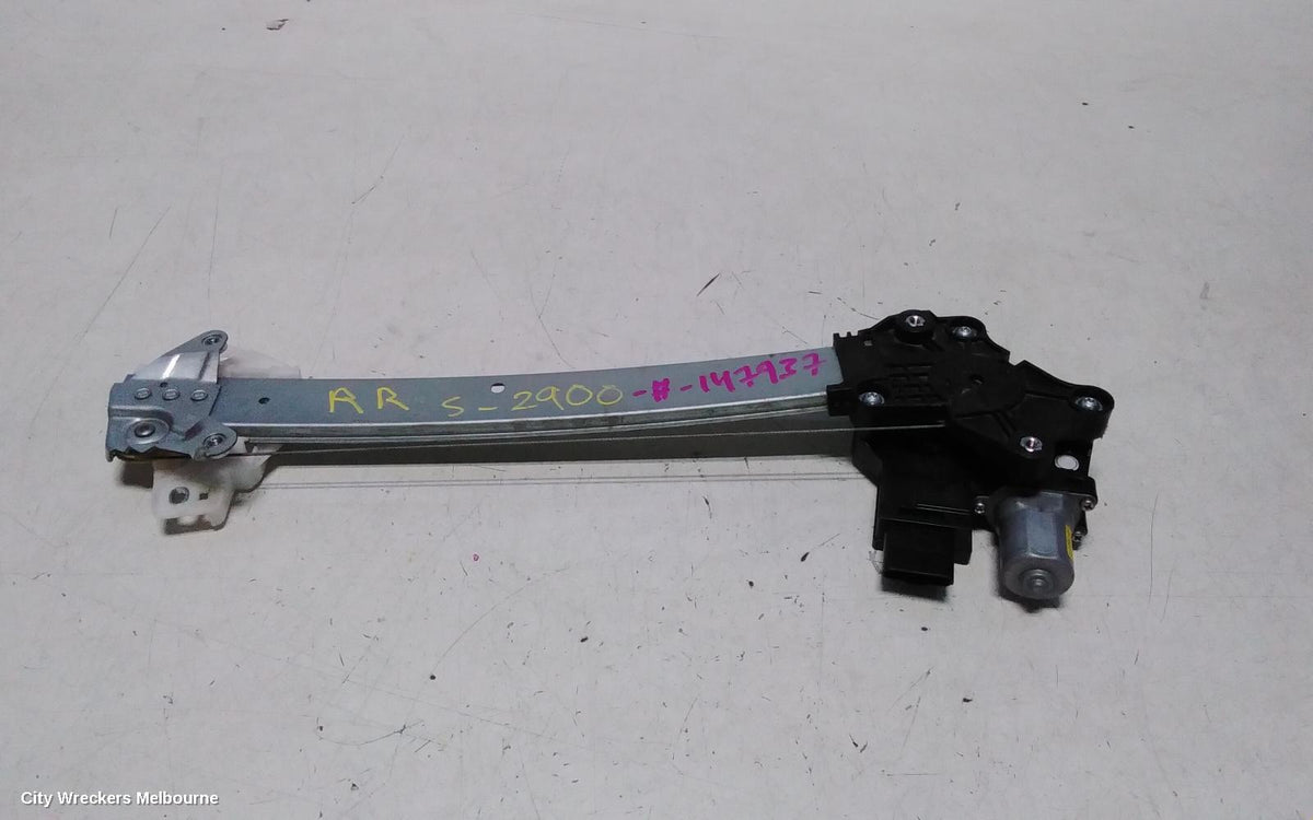 MITSUBISHI OUTLANDER RIGHT REAR WND REG/MOTOR, ZM, DOOR REG ASSY (REG AND MOTOR), 08/2021 ONWARDS - Image 1