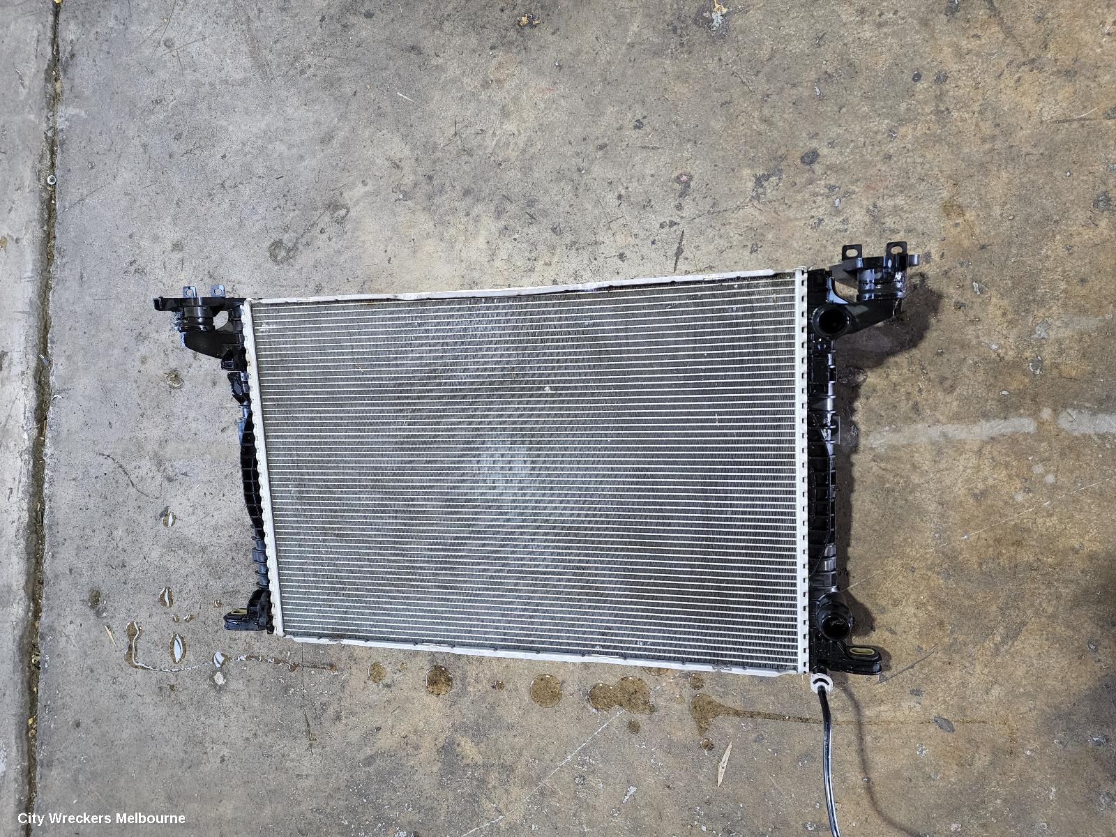 AUDI A4 RADIATOR, PRIMARY RADIATOR (CLOSEST TO ENGINE), AUTO, 1.4, PETROL, B9 8W, 10/2015 - 11/2020 - Image 3
