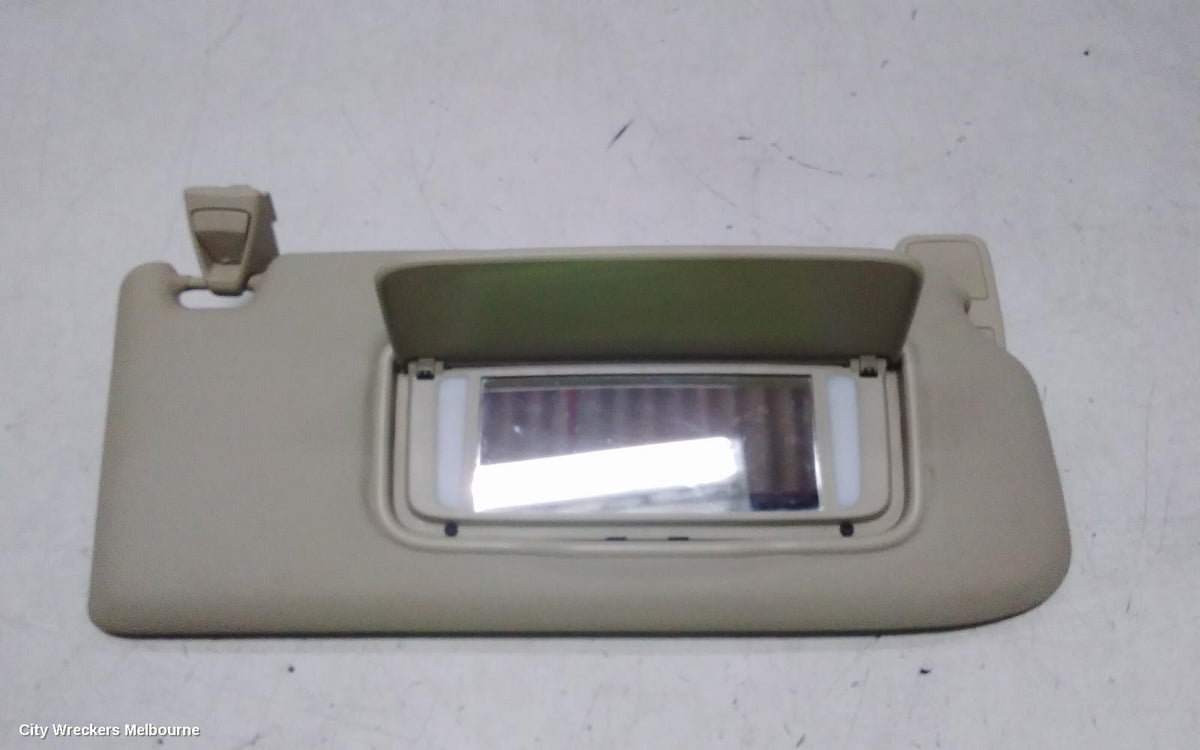 VOLVO XC60 SUNVISOR, DZ, RH SIDE, 02/2009 - 04/2017 - Image 3