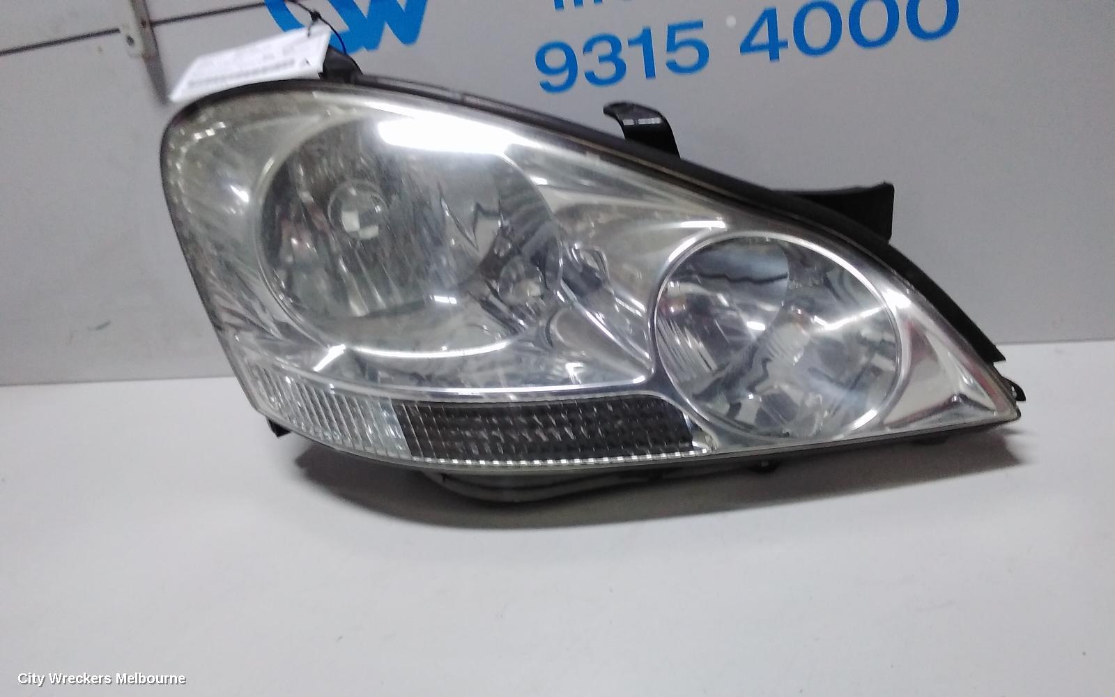 TOYOTA AVENSIS RIGHT HEADLAMP, ACM20R, 12/2001 - 11/2003 - Image 3