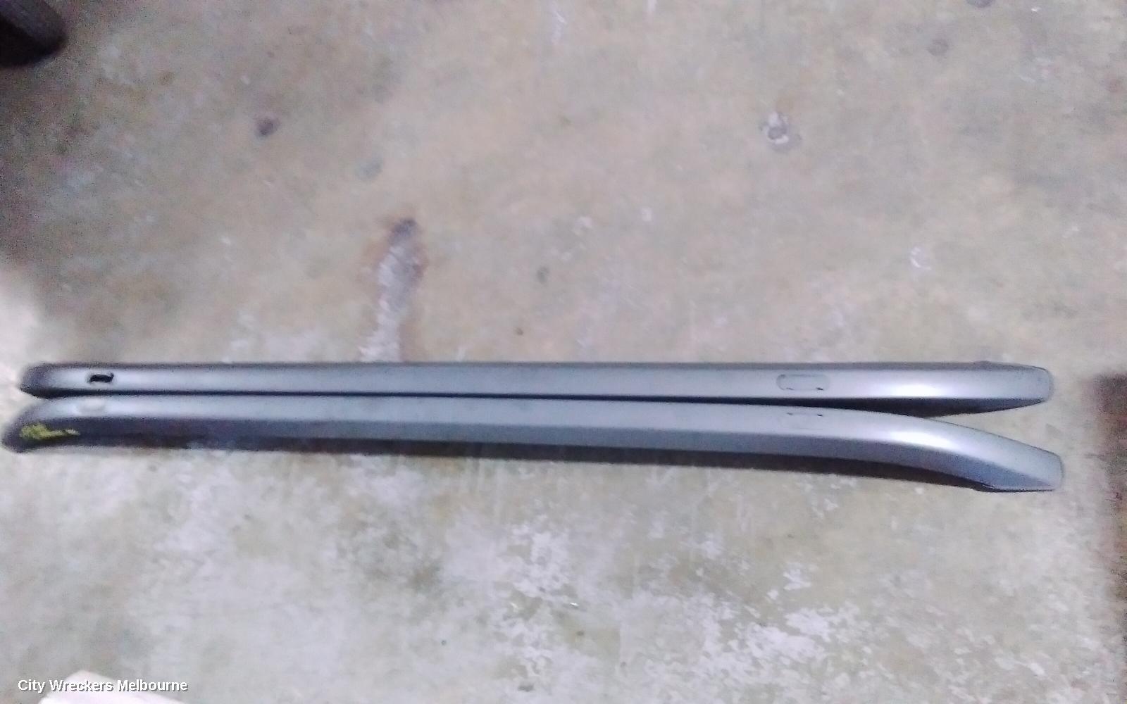 JEEP CHEROKEE ROOF RAIL - Image 2