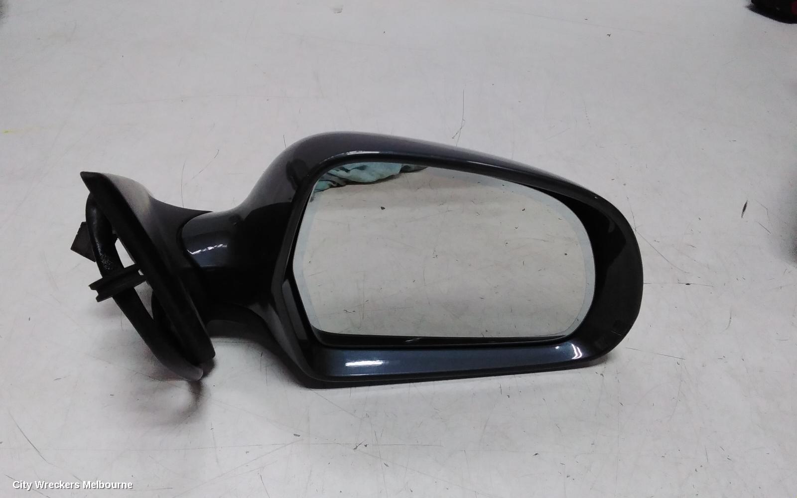 AUDI A5 RIGHT DOOR MIRROR, 8T, A5, COUPE, POWER FOLDING, NON MEMORY TYPE, 10/2007 - 05/2009 - Image 1