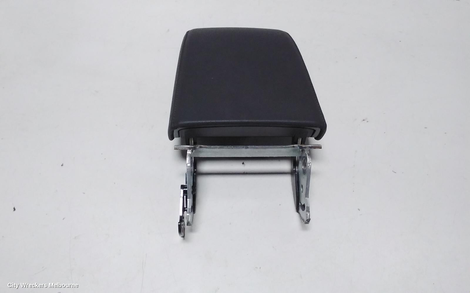 VOLKSWAGEN TIGUAN CONSOLE, 5NA, CONSOLE LID, LEATHER, 06/2016 ONWARDS - Image 3
