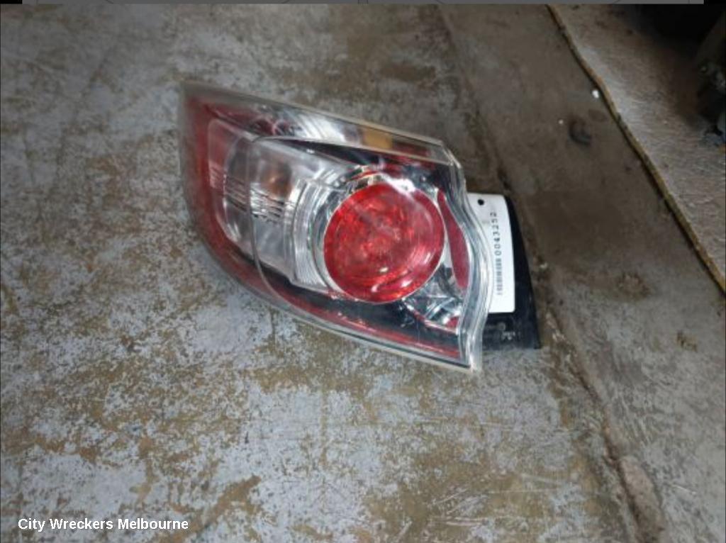 MAZDA 3 LEFT TAILLIGHT, BL, HATCH, STANDARD TYPE, 04/2009 - 10/2013 - Image 1