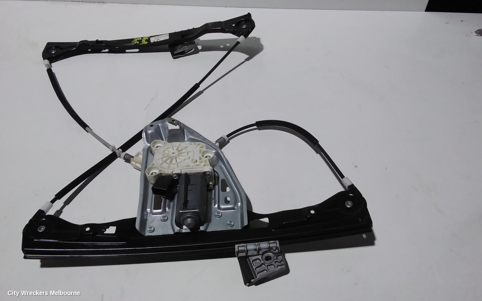 MERCEDES CLC CLASS DOOR/BOOT/GATE LOCK, RIGHT FRONT DOOR LOCK, CL203, 08/2008 - 03/2011 - Image 1