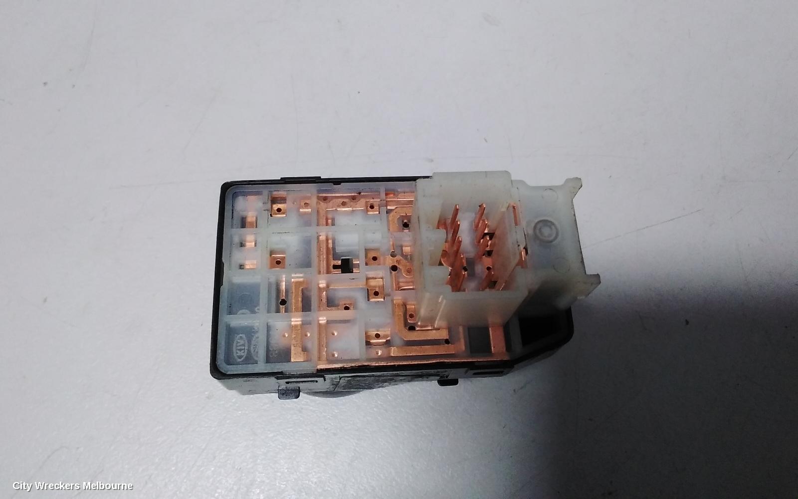 KIA PICANTO, JA, 05/2017 ONWARDS, MIRROR SWITCH: 68383 - Image 3