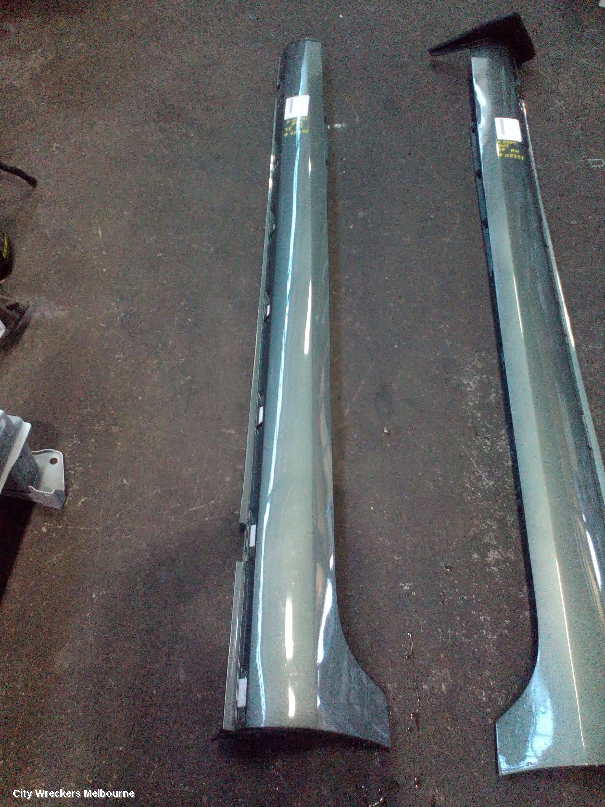 HOLDEN COMMODORE SIDE STEP/SKIRT, VF, ASSY, SEDAN, EVOKE/INTERNATIONAL/CALAIS, 05/2013 - 12/2017 - Image 2