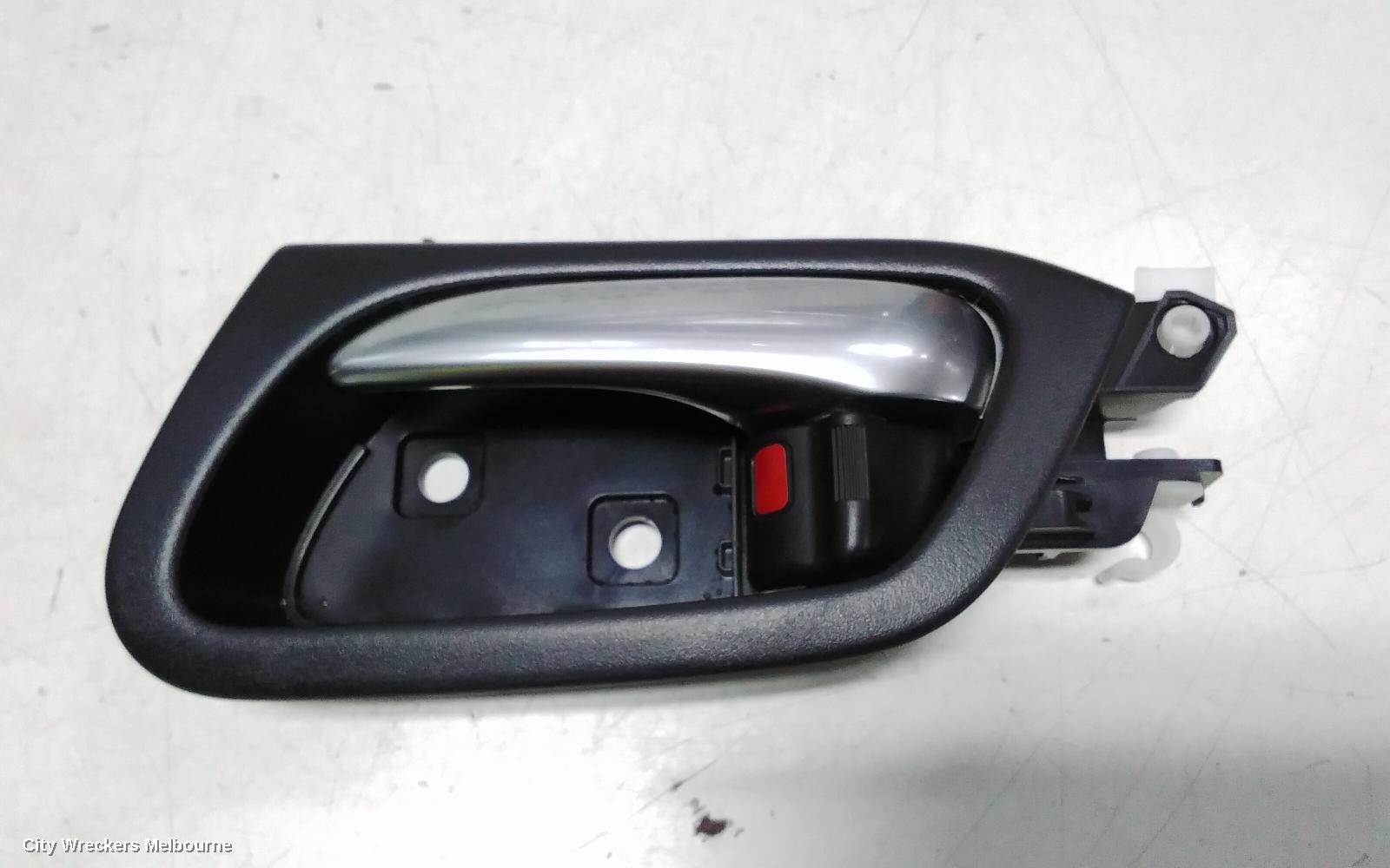 HONDA CIVIC DOOR HANDLE, 9TH GEN 02/2012 - 05/2016 - Image 2
