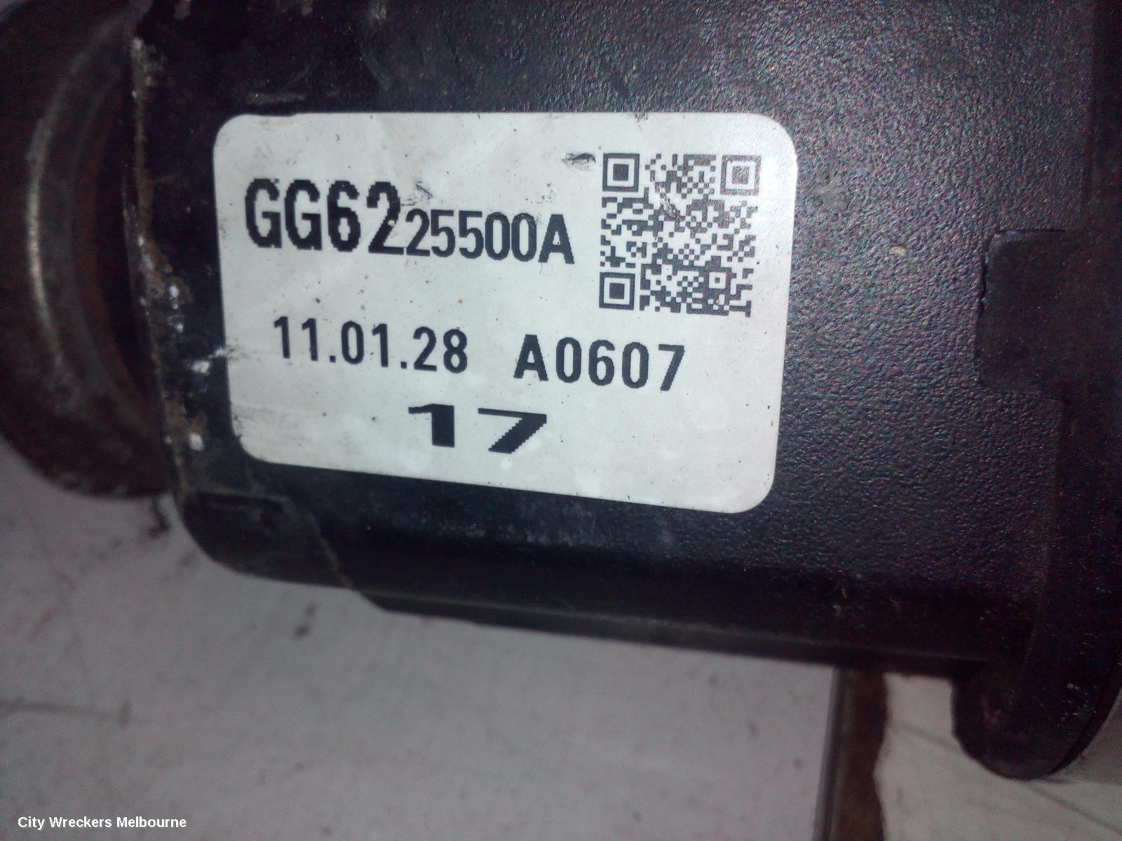MAZDA 3 RIGHT DRIVESHAFT, AUTO T/M, PETROL, 2.5, SP25, FRONT, BL, 04/2009 - 10/2013 - Image 1