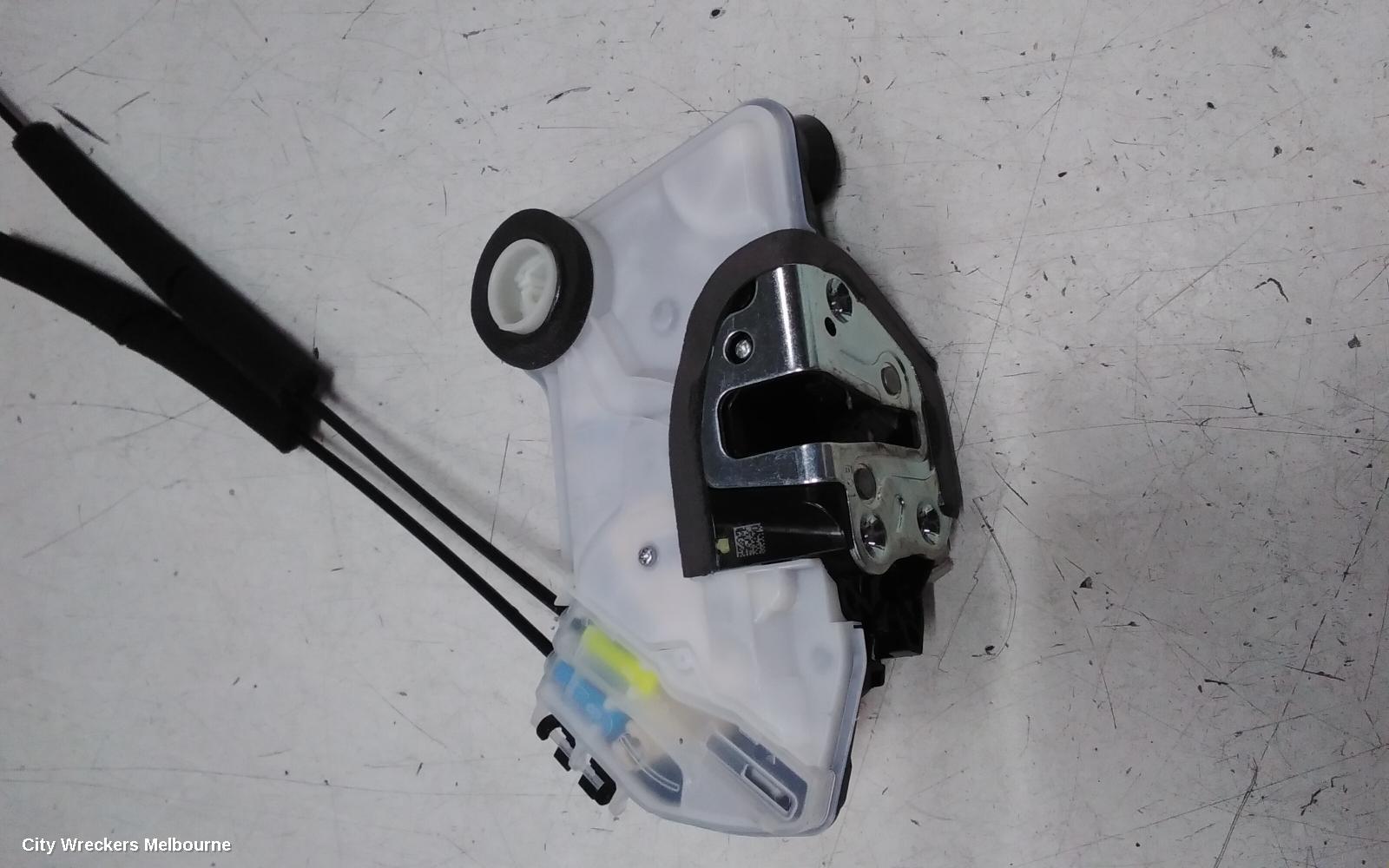 TOYOTA COROLLA CROSS DOOR/BOOT/GATE LOCK, XG10, RIGHT FRONT DOOR LOCK, 01/2022 ONWARDS - Image 3