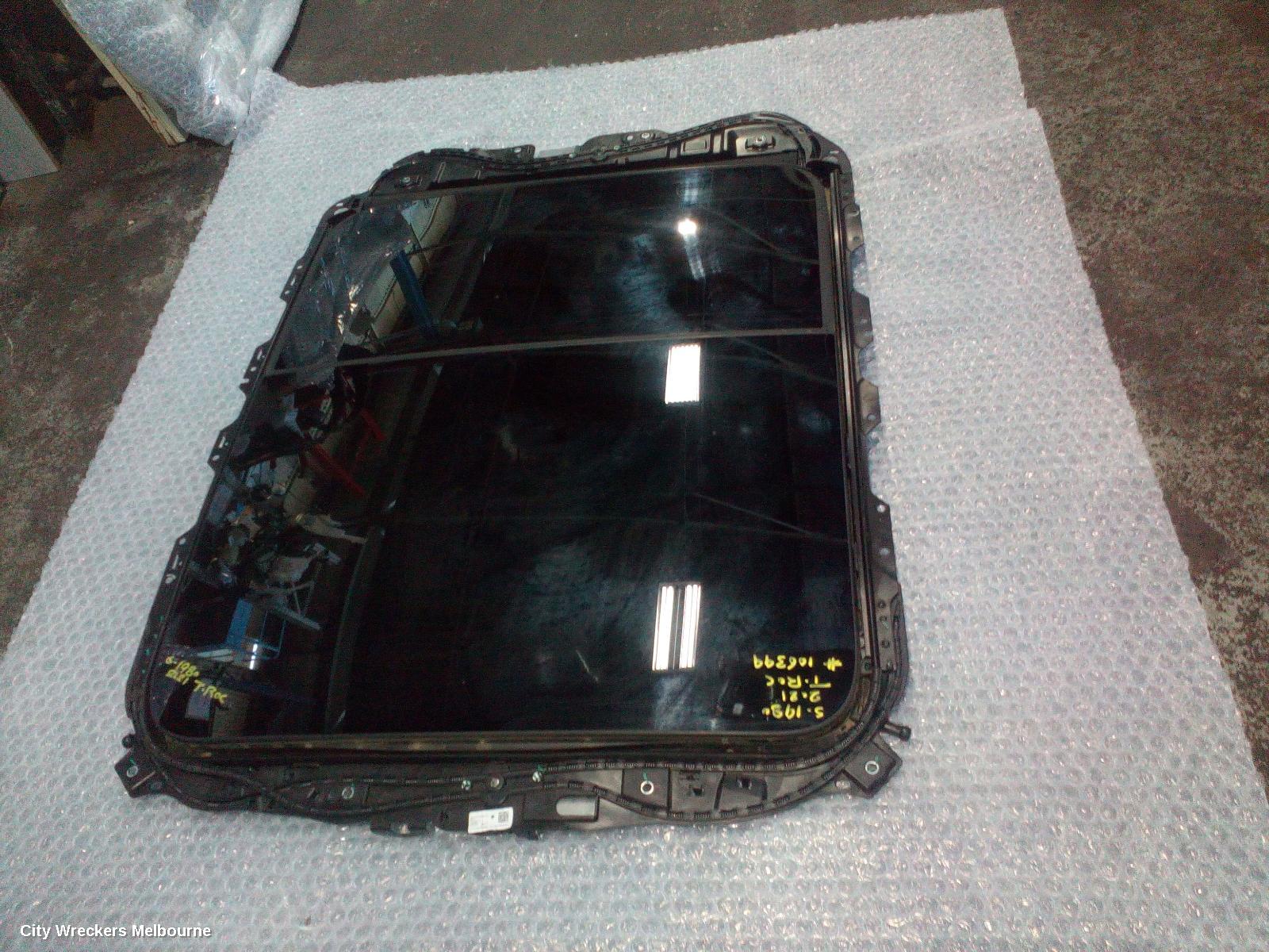 VOLKSWAGEN T-ROC ROOF GLASS/SUNROOF/T, A1, 03/2020 - 12/2025 - Image 2
