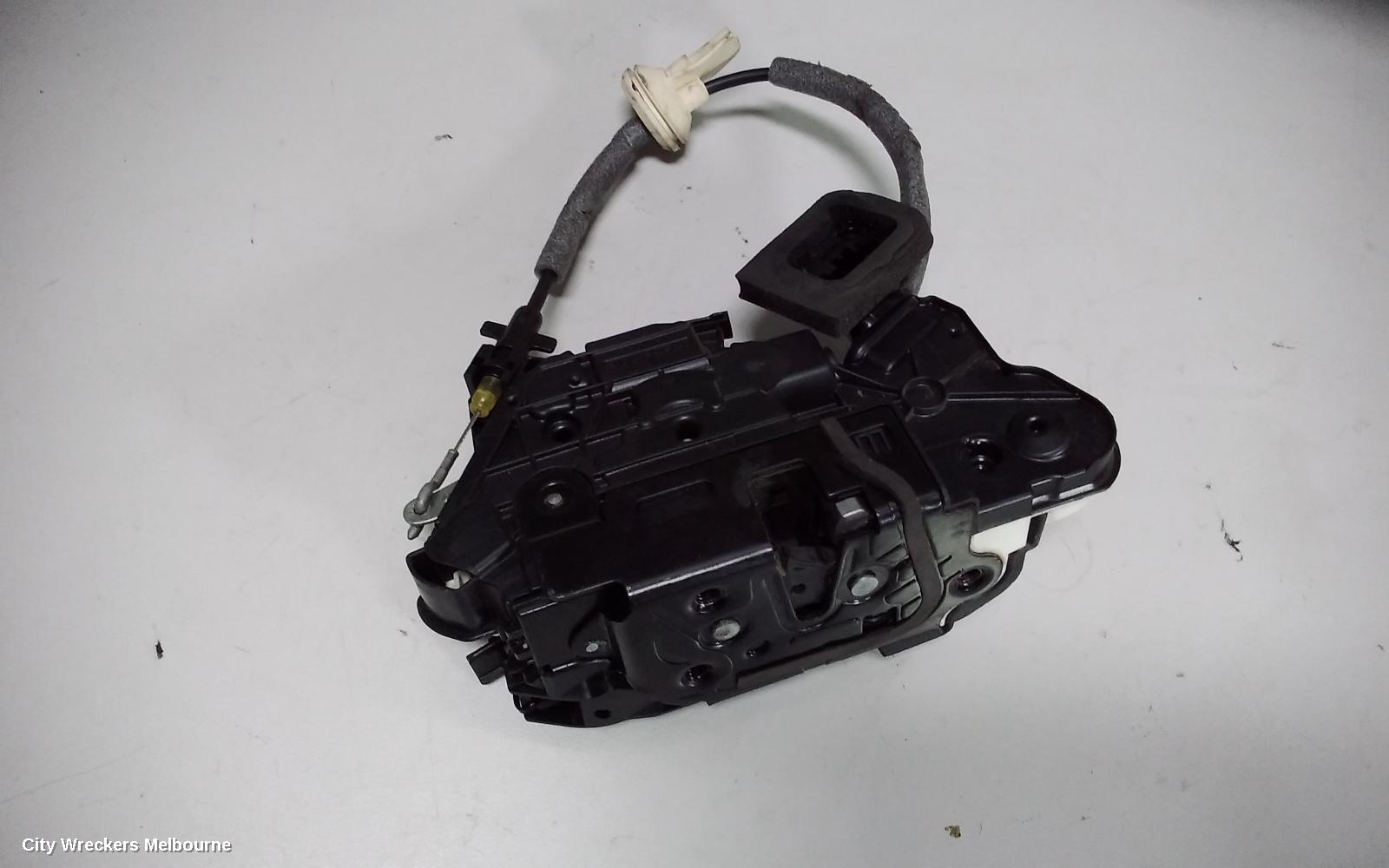 VOLKSWAGEN GOLF DOOR/BOOT/GATE LOCK, RIGHT FRONT DOOR LOCK, P/N 5K2837016E, GEN 7, 03/2013 ONWARDS - Image 1