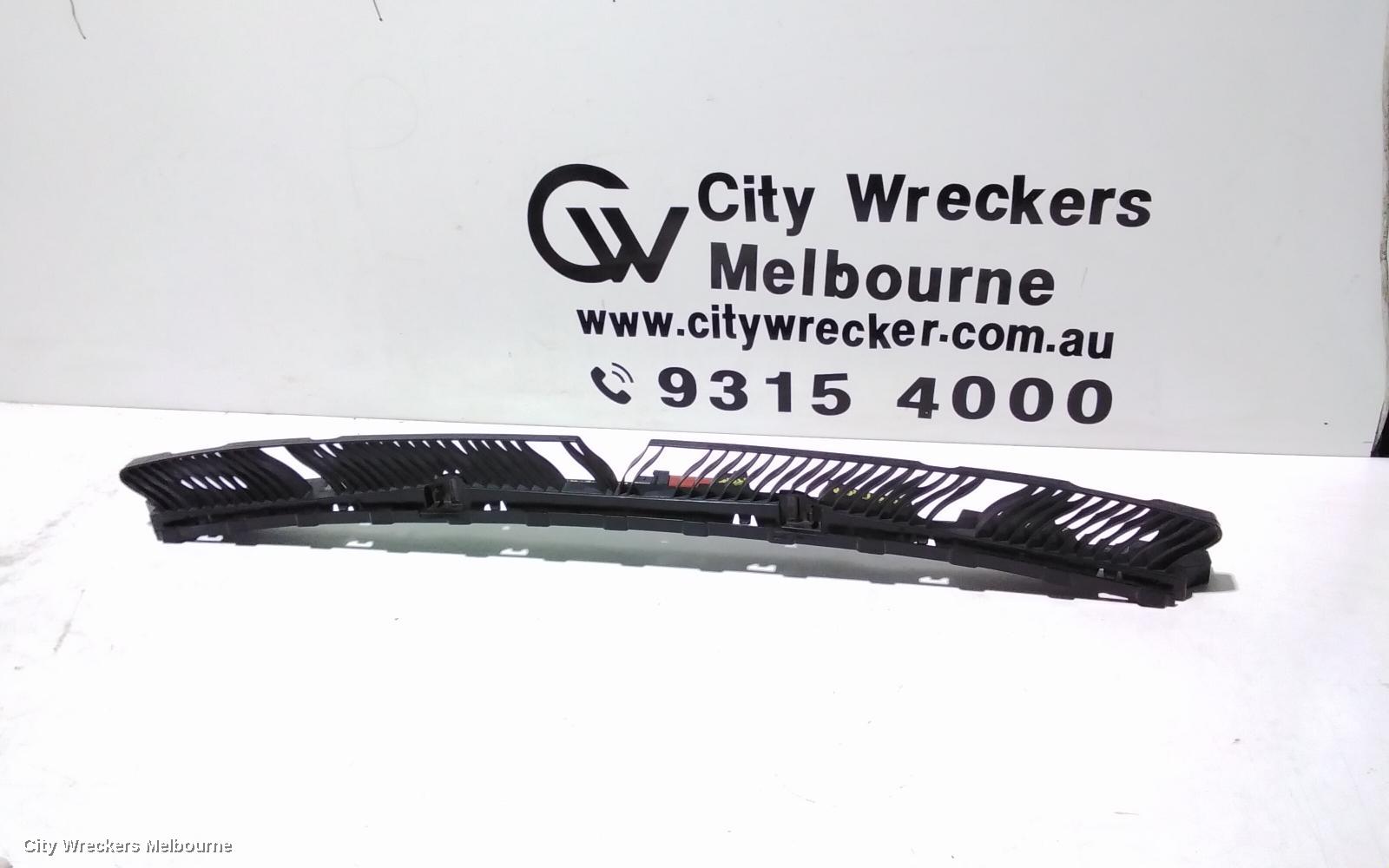 VOLKSWAGEN TIGUAN, 5NA, 06/2016 - 02/2024, REAR CENTRE BRAKET: 108157 - Image 2