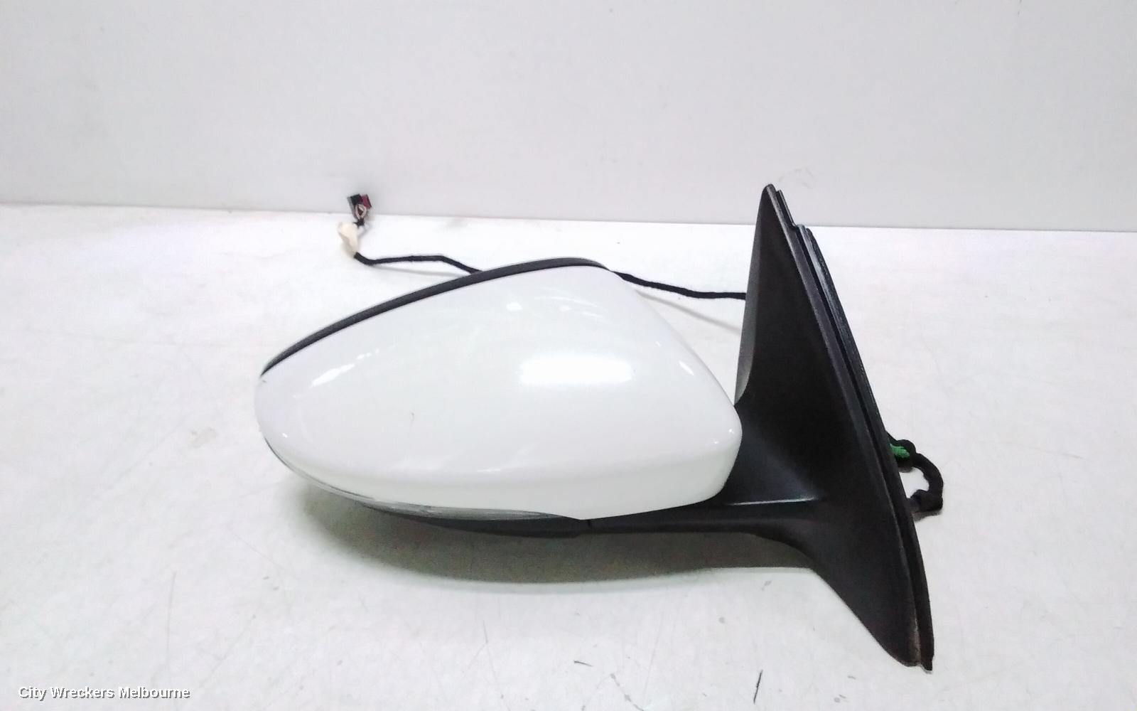 VOLKSWAGEN JETTA RIGHT DOOR MIRROR, 1B, POWER FOLD (6XP CODE), 02/2011 - 10/2014 - Image 2