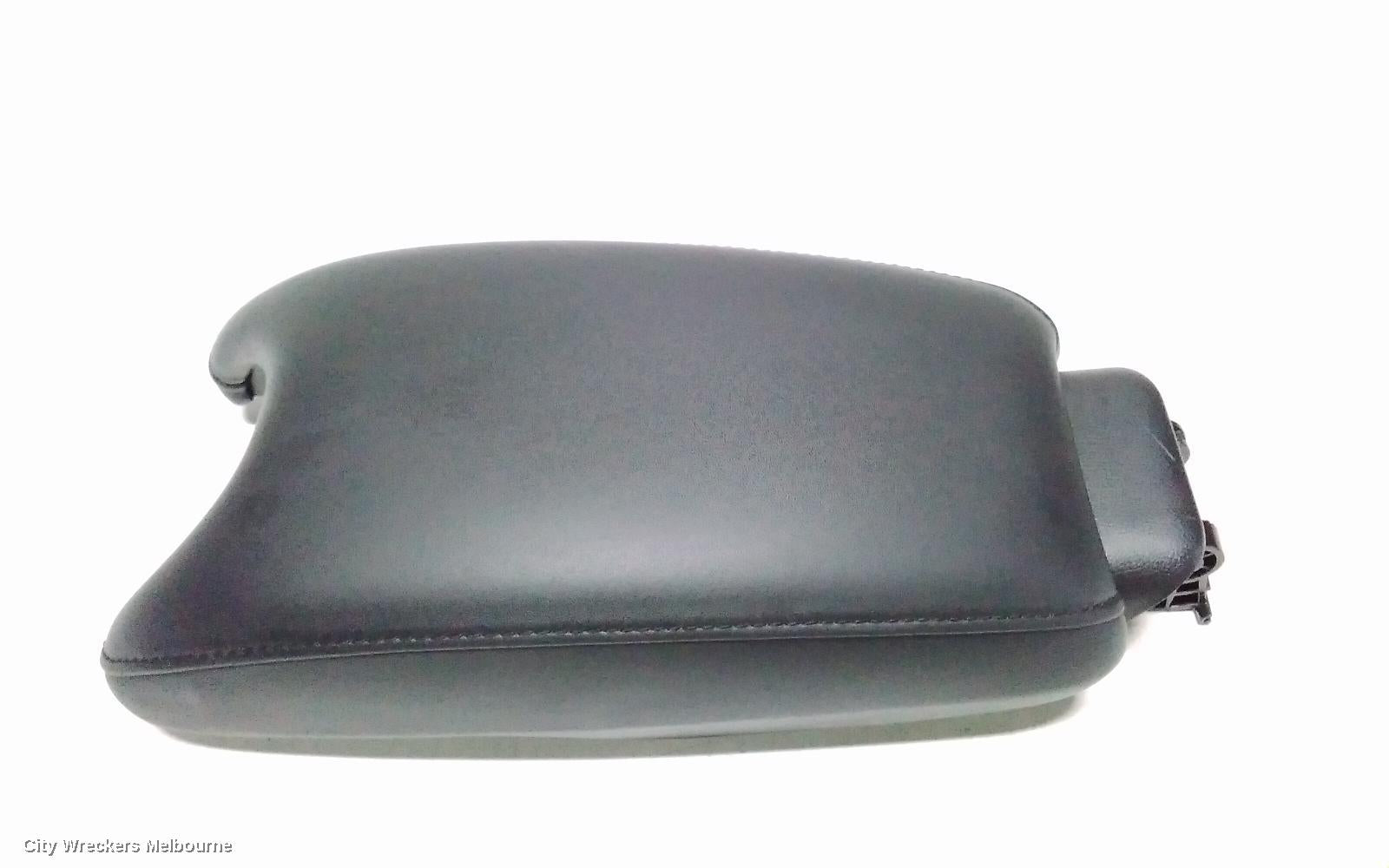 HONDA HRV CONSOLE, RU, 12/2014 - 10/2021 - Image 3