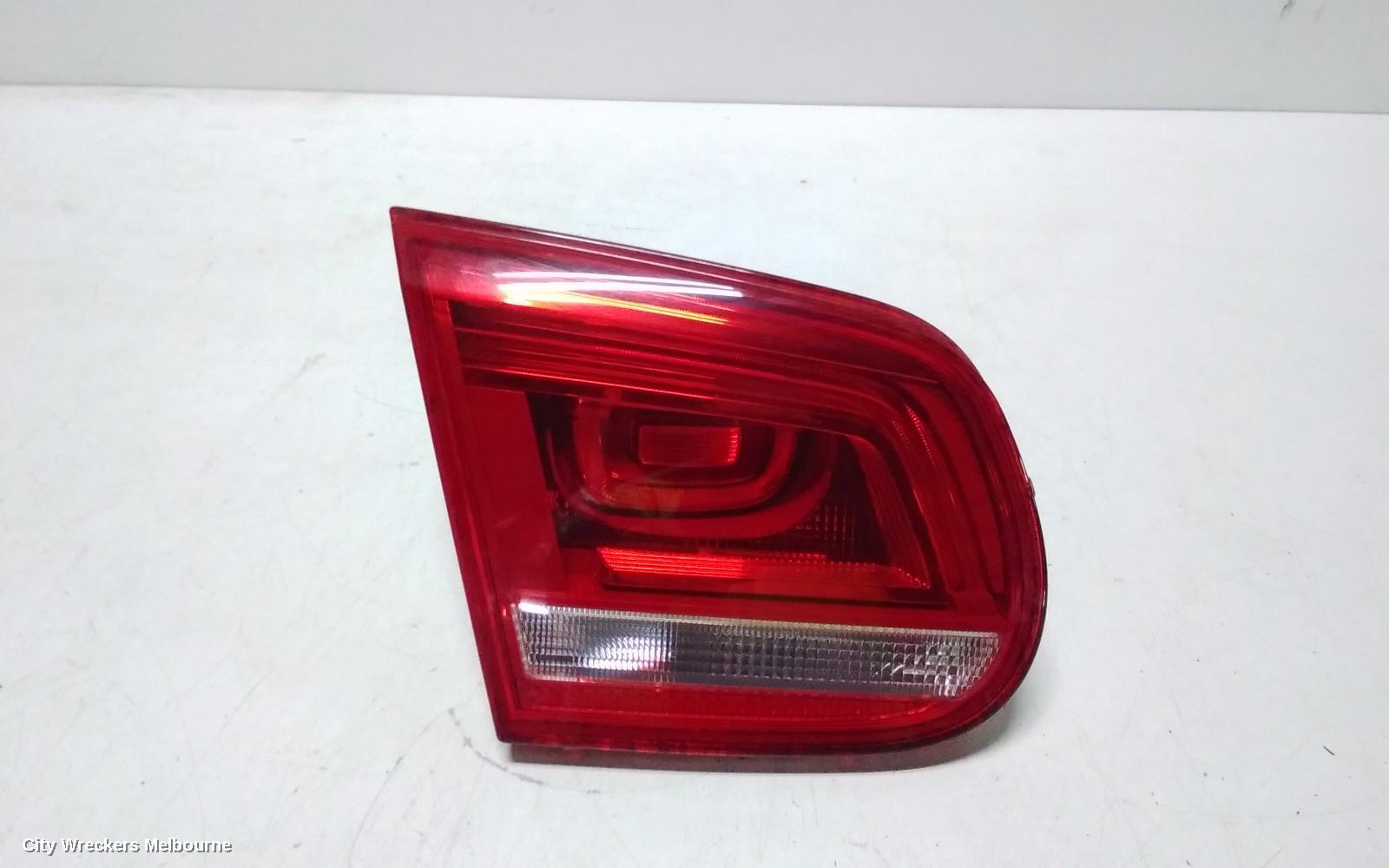 VOLKSWAGEN EOS REAR GARNISH, BOOTLID LAMP (LH SIDE), 1F, 03/2011 - 12/2014 - Image 2