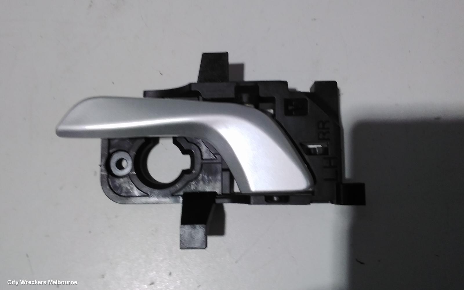 KIA RIO DOOR HANDLE, YB, INNER, LH REAR, 12/2016 - 06/2023 - Image 2