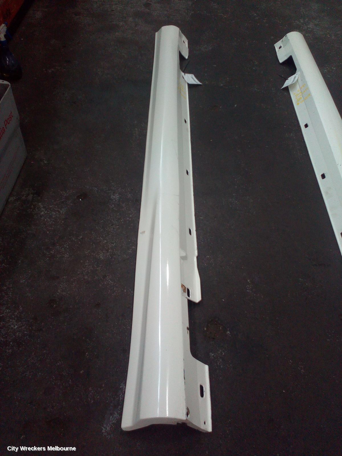 MERCEDES C CLASS SIDE STEP/SKIRT, W204/S204/C204, RH SIDE, 05/2011 - 01/2015 - Image 1