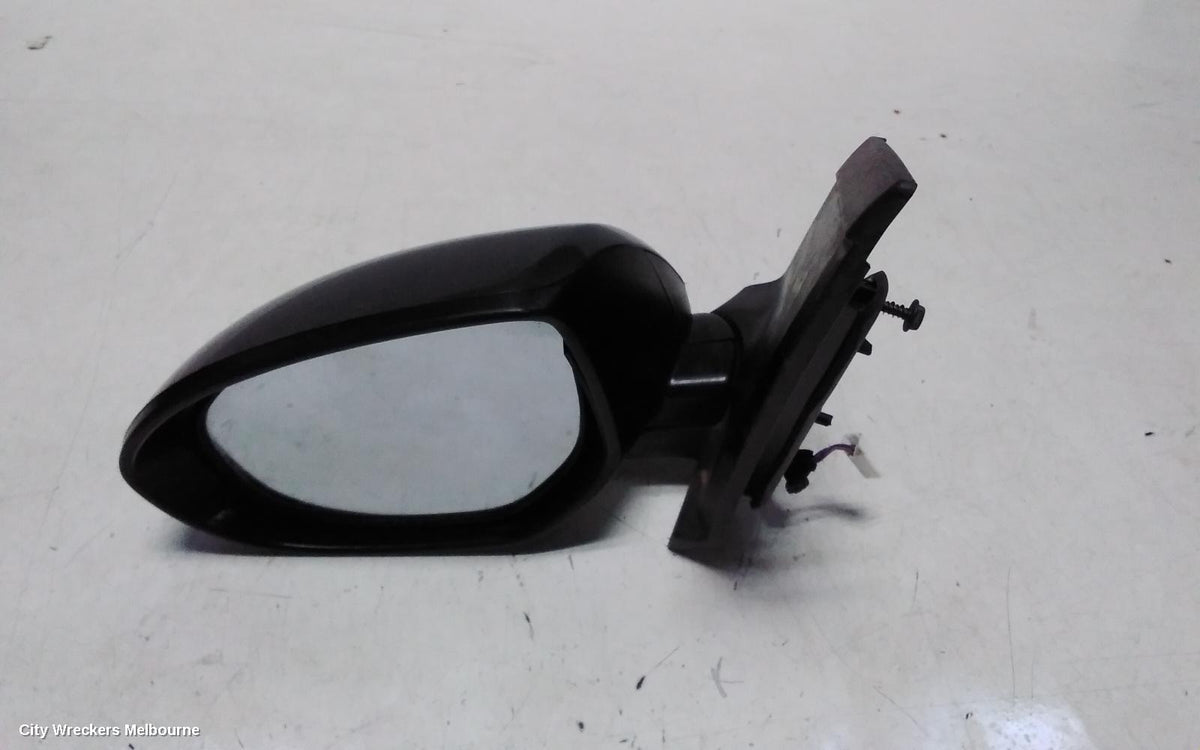 MAZDA 2 LEFT DOOR MIRROR, DE SERIES, HATCH/SEDAN, NON INDICATOR TYPE, 3 WIRE, 09/2007 - 09/2014 - Image 1