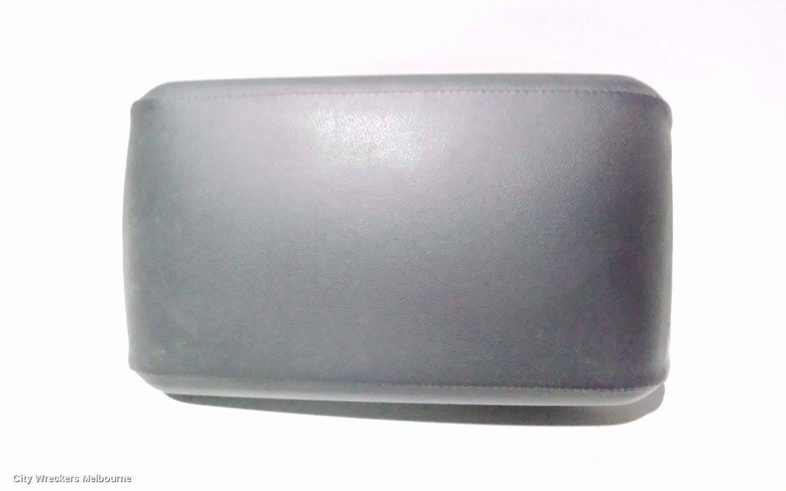 HOLDEN COLORADO CONSOLE, RG, CENTRE CONSOLE LID ONLY, LEATHER, BLACK, 06/2012 - 12/2020 - Image 2