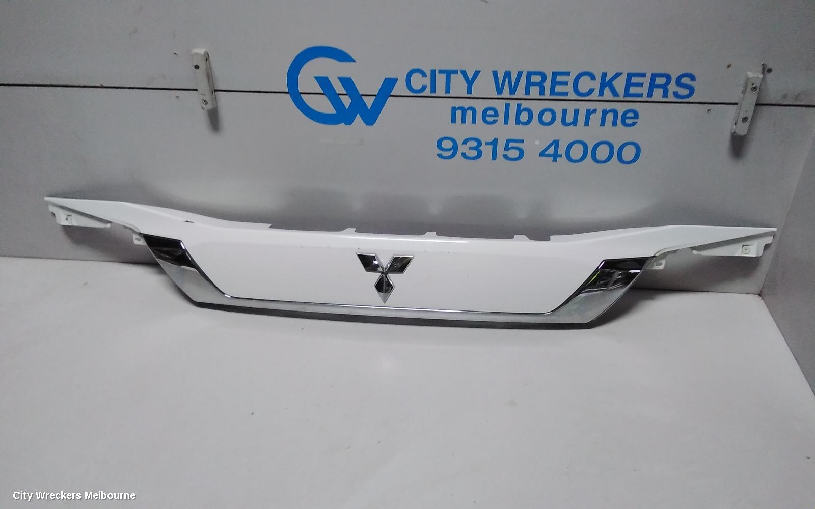 MITSUBISHI OUTLANDER REAR GARNISH, TAILGATE GARNISH (CENTRE), ZK-ZL, 04/2015 ONWARDS - Image 1