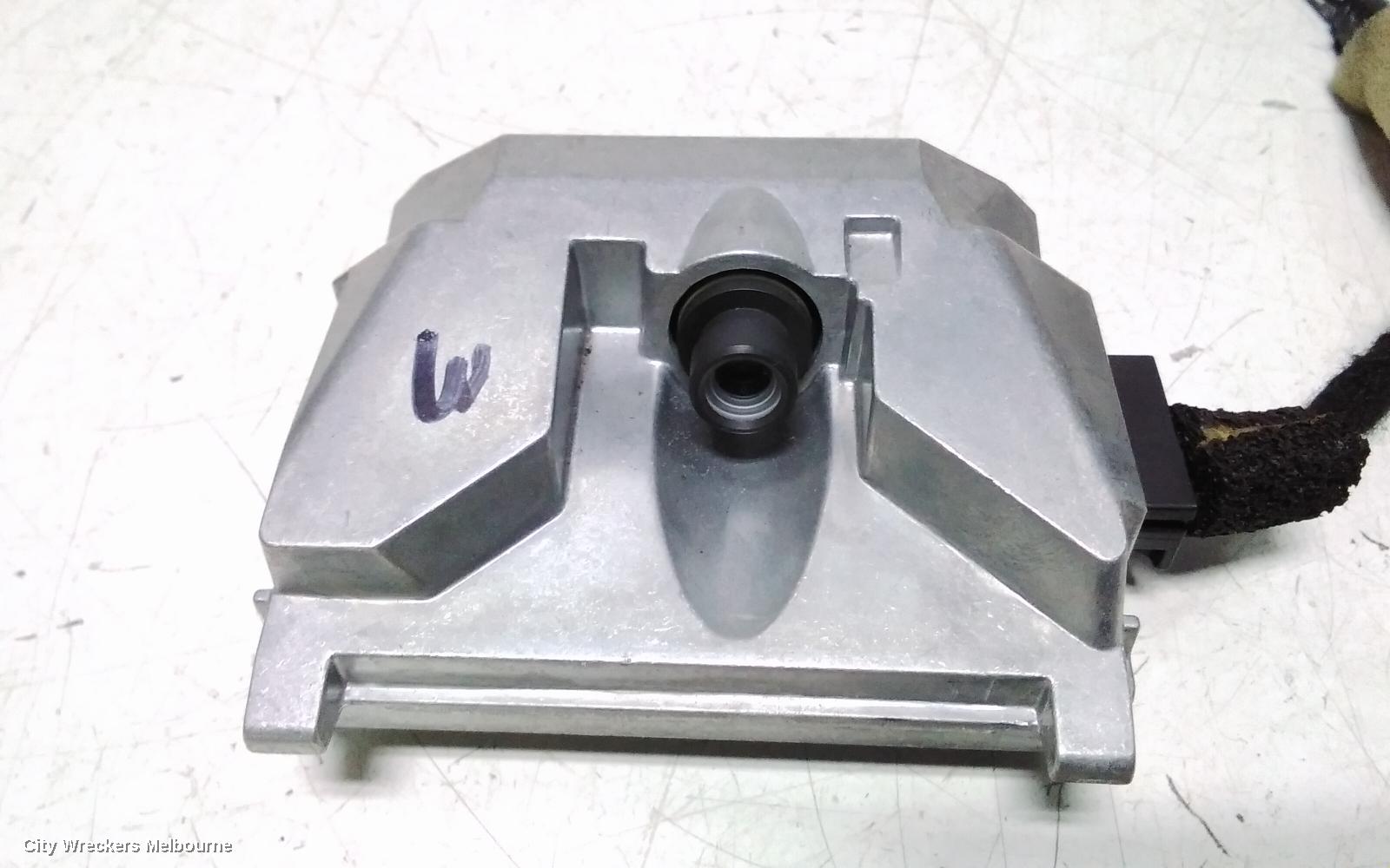 MAZDA 3 REVERSE CAMERA, FRONT CAMERA (WINDSCREEN MOUNTED), BP, 03/2019 ONWARDS - Image 2