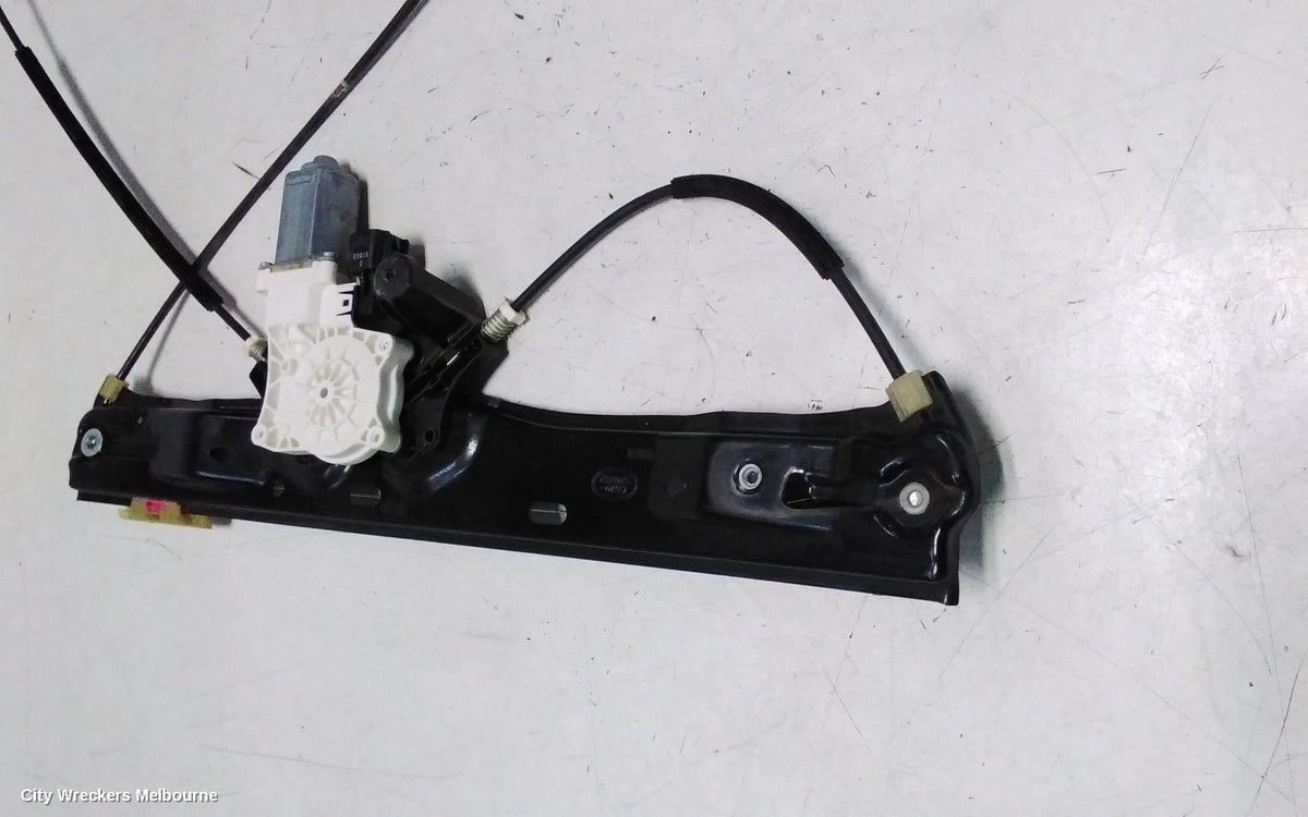 LAND ROVER DISCOVERY SPORT RIGHT FRONT WINDOW REG/MOTOR, L550, 01/2015 ONWARDS - Image 3