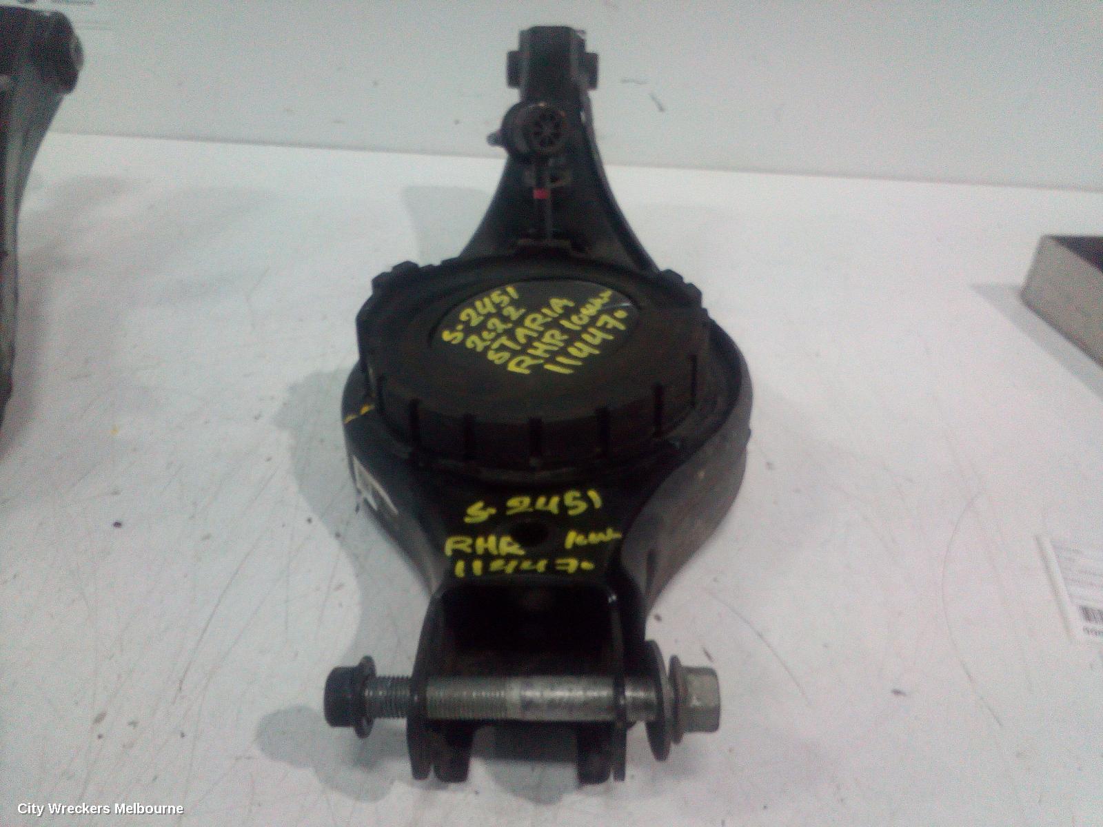 HYUNDAI STARIA RIGHT REAR TRAILING ARM, US4, LOWER CONTROL ARM, 04/2021 ONWARDS - Image 1