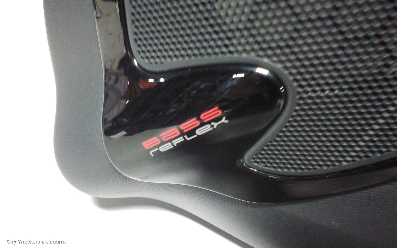 RENAULT CLIO DOOR TRIM, RH FRONT, X98, LEATHER, 09/2013 - 10/2019 - Image 3