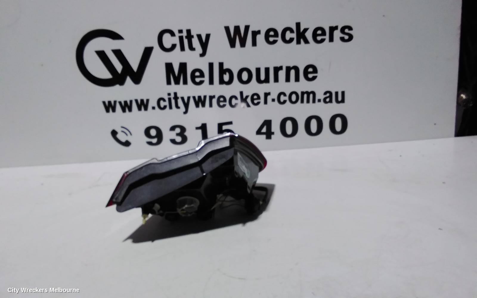 RENAULT MEGANE REAR GARNISH, TAILGATE LAMP (LH SIDE), K95, WAGON, 05/2013 - 05/2016 - Image 2