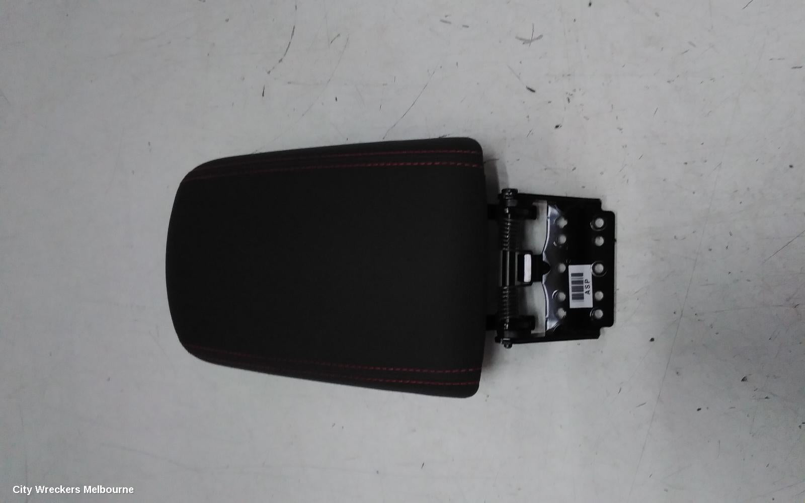 HYUNDAI I30 CONSOLE, PD, CONSOLE LID ONLY, HATCH, 03/2017 ONWARDS - Image 3