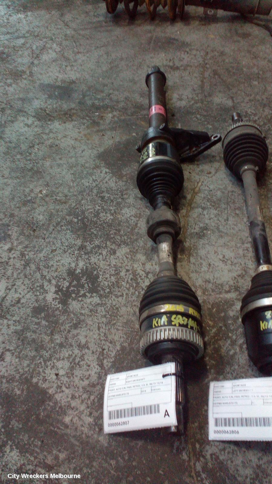 KIA SPORTAGE RIGHT DRIVESHAFT, FRONT, AUTO T/M, FWD, PETROL, 2.0, SL, 06/2013 - 10/2015 - Image 1