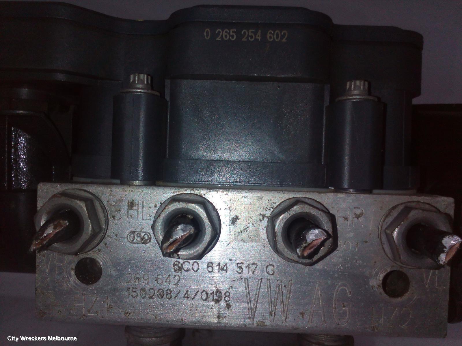 VOLKSWAGEN POLO ABS PUMP/MODULATOR, 6R, P/N 6C0614517G, 05/2014 - 09/2017 - Image 3