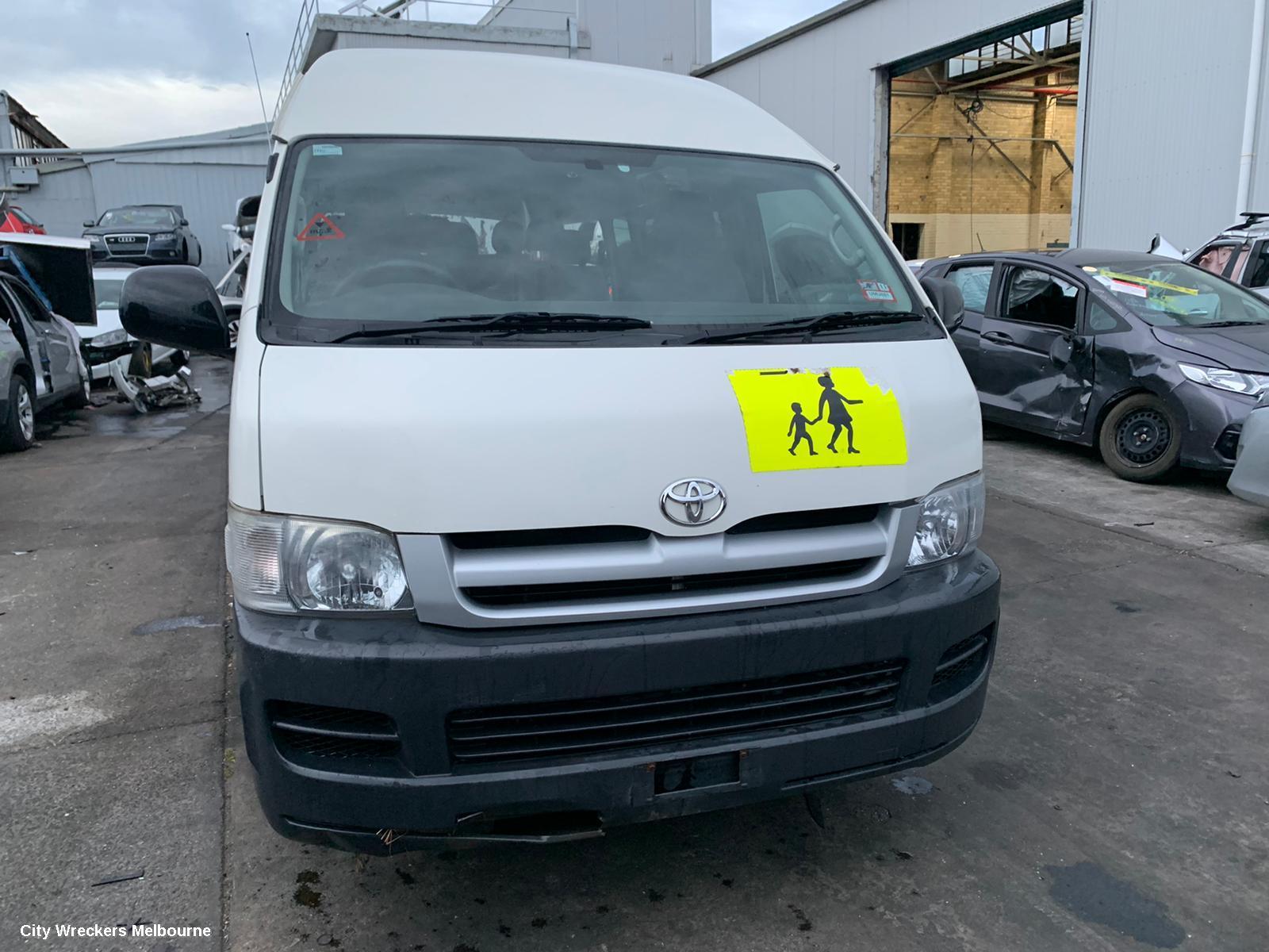 TOYOTA HIACE HEATER/AC CONTROLS, TRH/KDH, W/ REAR FAN SWITCH TYPE, 03/2005 - 02/2014 - Image 1