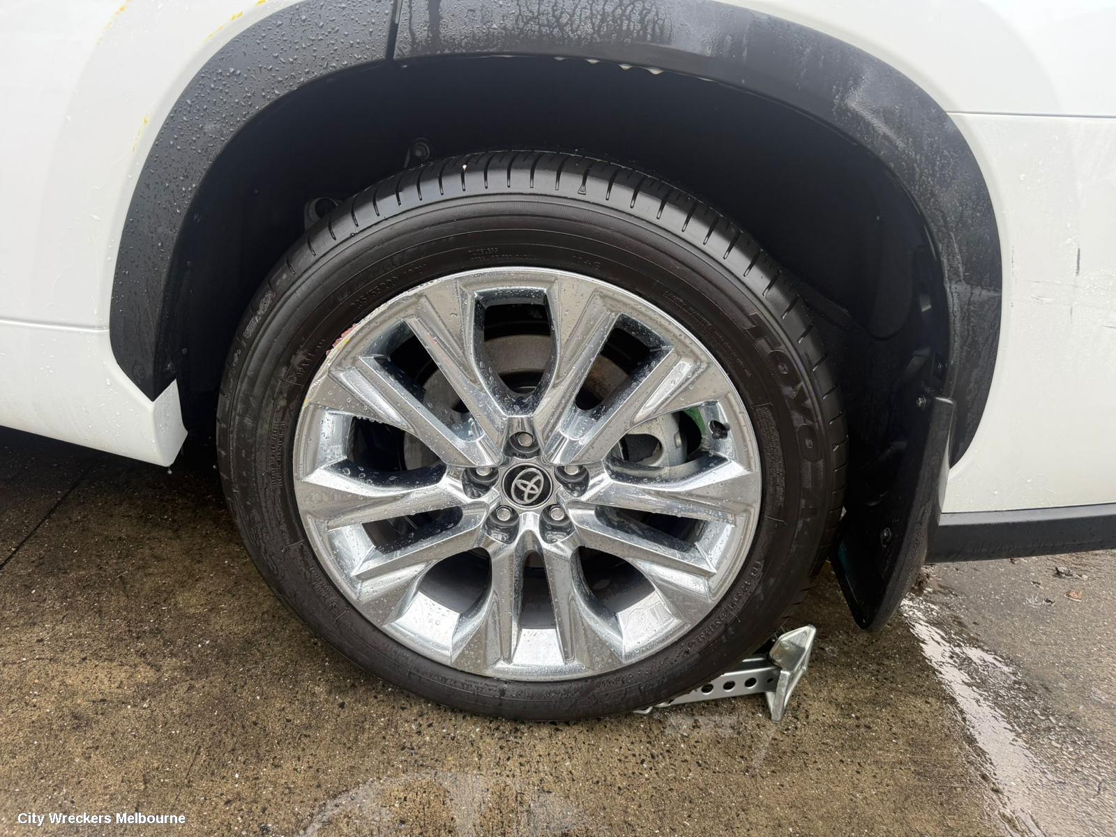 TOYOTA KLUGER WHEEL MAG, FACTORY, 20X8IN, 5 V SPOKE, XU70 SERIES, 03/2021 ONWARDS - Image 1