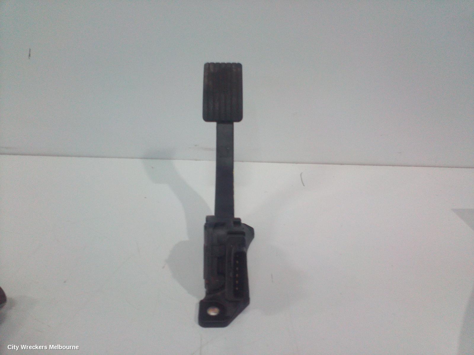 MITSUBISHI PAJERO PEDAL ASSEMBLY, QE, PAJERO SPORT, ACCELERATOR PEDAL, 10/2015 ONWARDS - Image 1
