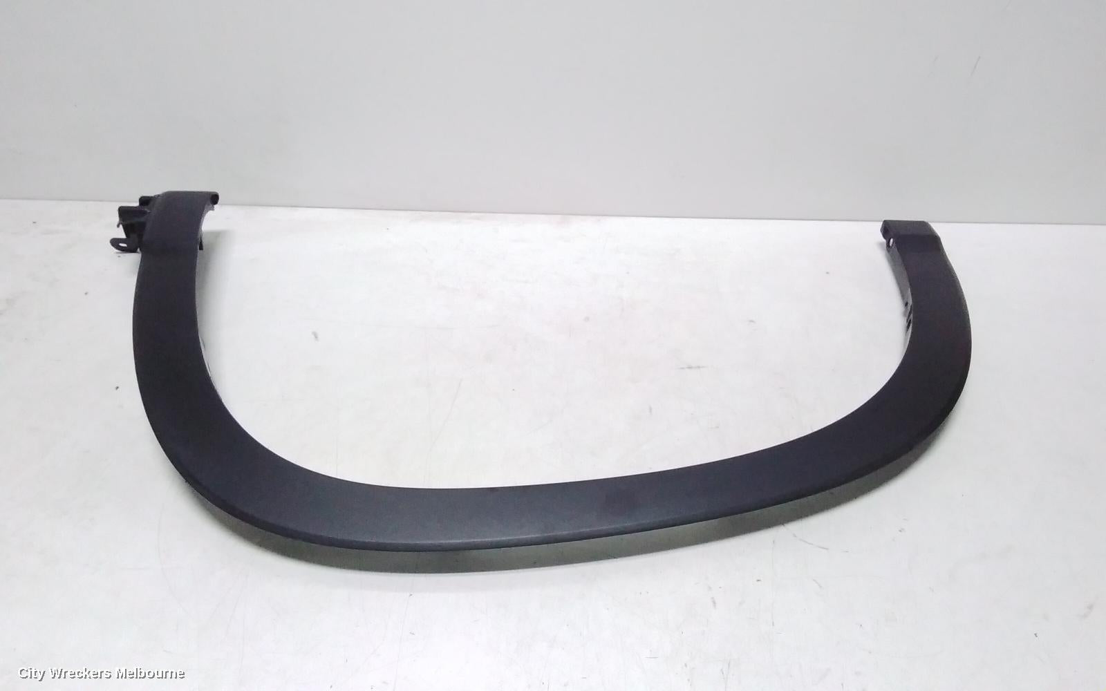 TOYOTA KLUGER WHEEL ARCH FLARE, LH FRONT, WHEEL ARCH MOULD, GSU50-GSU55, 12/2013 - 02/2021 - Image 3