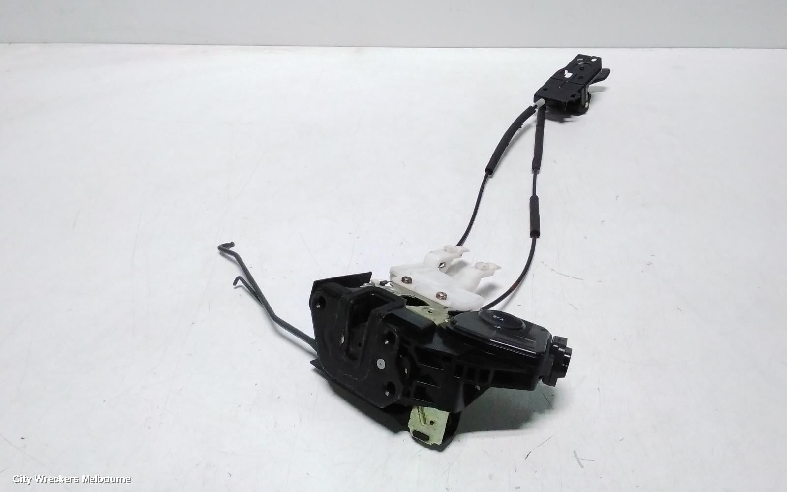 HYUNDAI SANTA FE DOOR/BOOT/GATE LOCK, LEFT FRONT DOOR LOCK, SM, 11/2000 - 11/2005 - Image 3