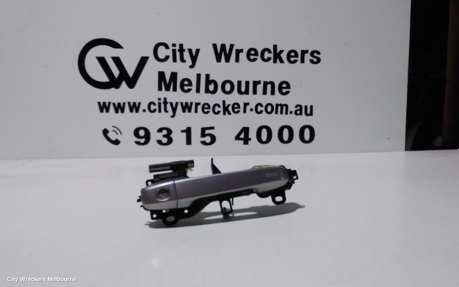 TOYOTA C-HR DOOR HANDLE, OUTER, RH FRONT, COLOUR CODED, GEN 1, 12/2016 ONWARDS - Image 1