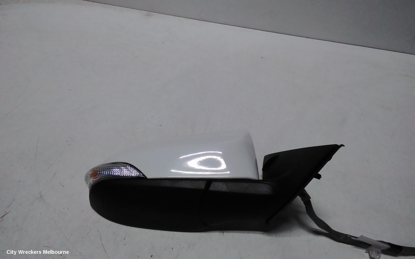 TOYOTA AURION RIGHT DOOR MIRROR, GSV50R, PRODIGY, W/ AUTO DIP, NON BLIND SPOT TYPE, 02/2012 - 04/2015 - Image 3