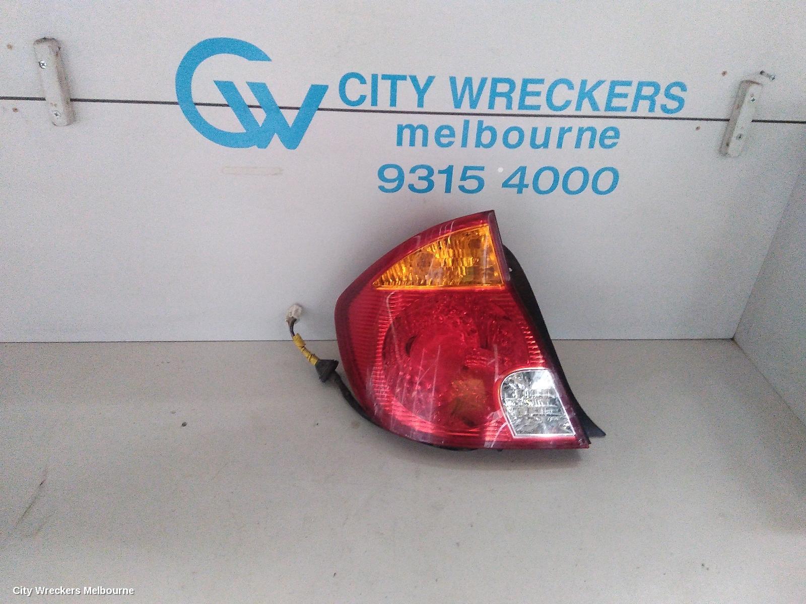 HYUNDAI ACCENT LEFT TAILLIGHT, LC, 3DR/5DR HATCH, 06/2000 - 02/2003 - Image 2