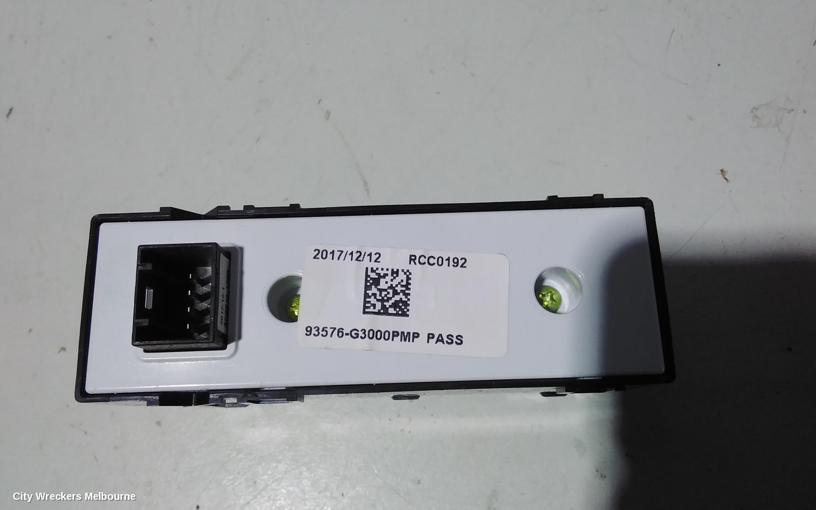 HYUNDAI I30 PWR DR WIND SWITCH, LH FRONT/LH REAR/RH REAR, PD, NON AUTO DOWN TYPE, 03/2017 ONWARDS - Image 2