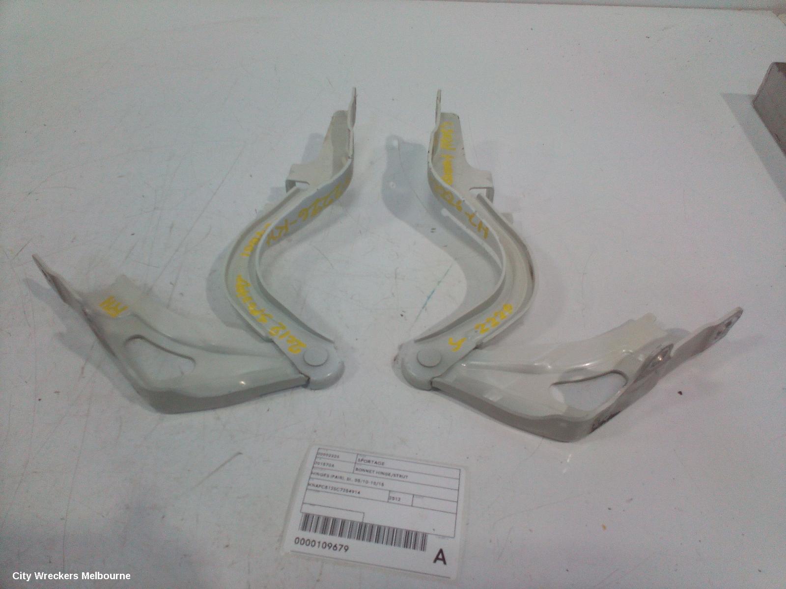 KIA SPORTAGE BONNET HINGE/STRUT, HINGES (PAIR), SL, 05/2010 - 10/2015 - Image 1