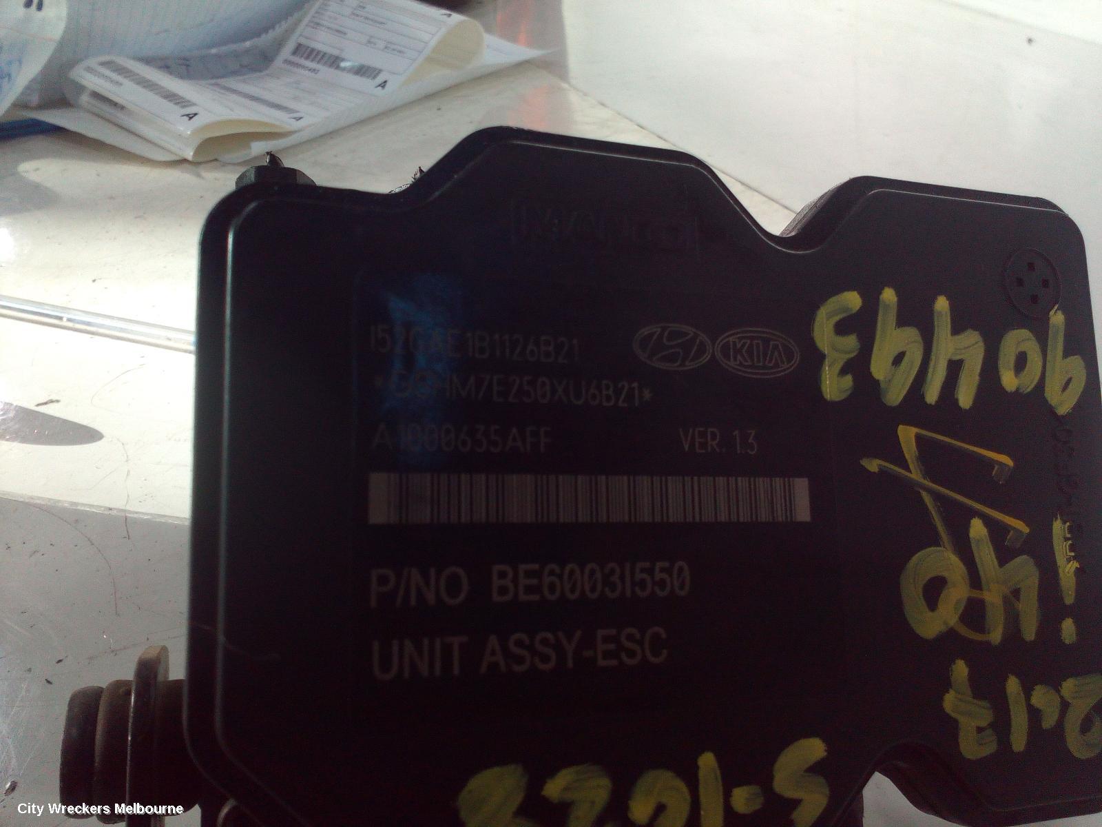 HYUNDAI I40 ABS PUMP/MODULATOR, VF, 06/2015 - 12/2019 - Image 2