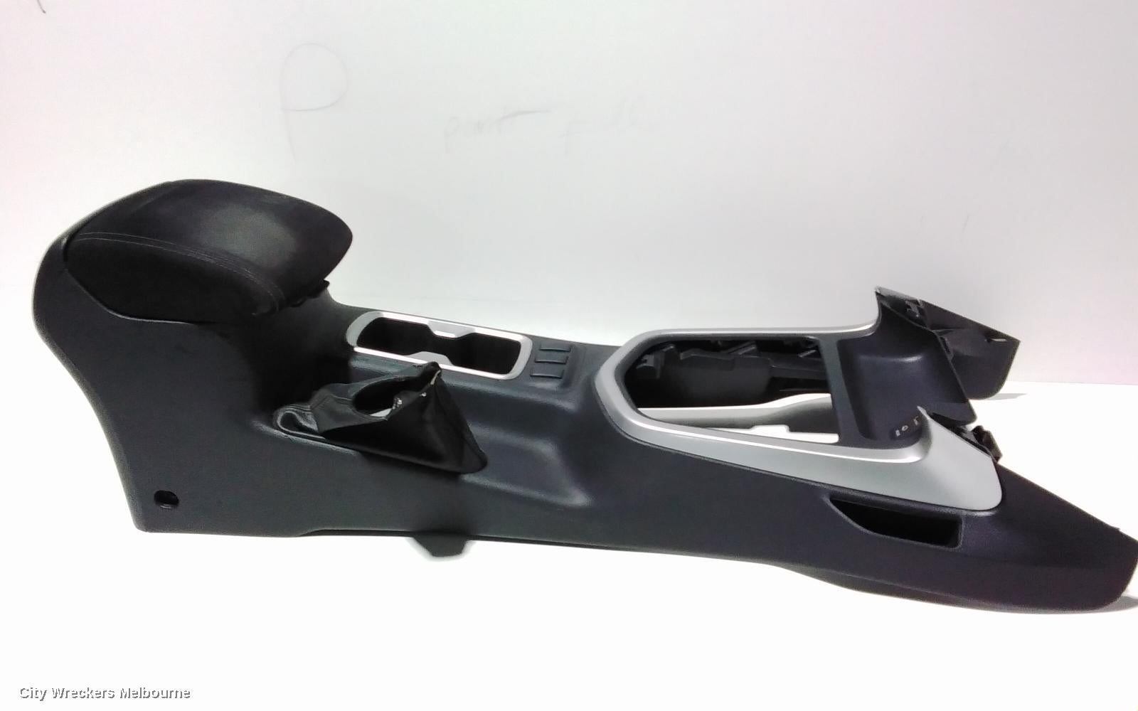NISSAN NAVARA CONSOLE, NP300, MANUAL T/M TYPE, 4WD, 05/2015 ONWARDS - Image 1