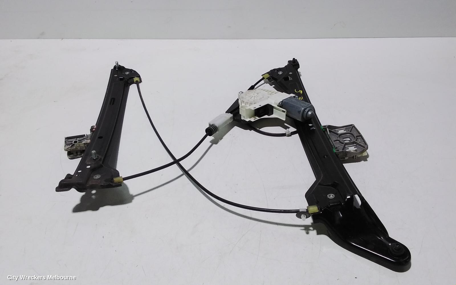 AUDI A5 RIGHT FRONT WINDOW REG/MOTOR, 8F, A5, CABRIO, 08/2009 - 11/2016 - Image 1