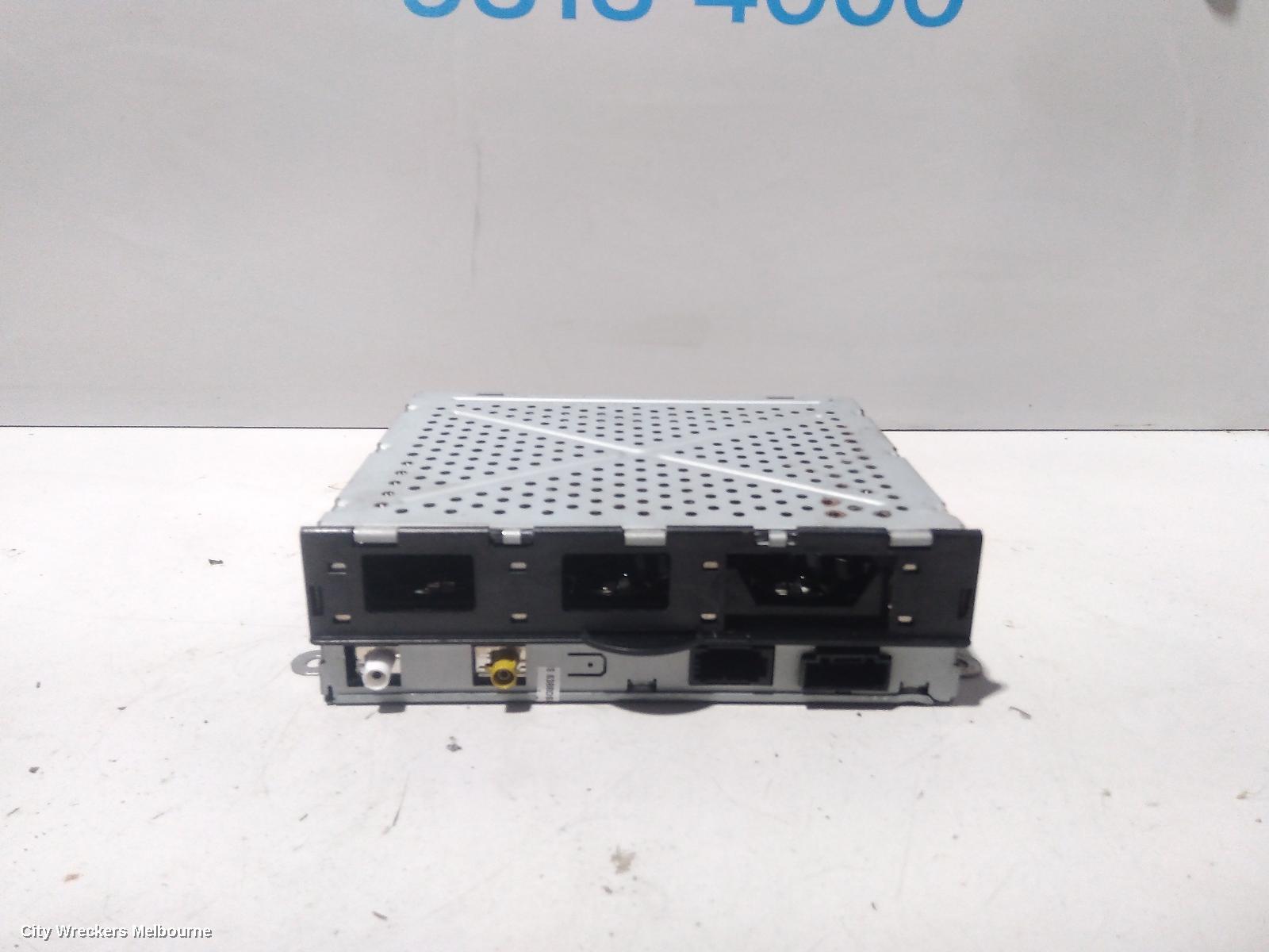 AUDI Q7, 4L, 09/2006 - 08/2015, RADIO STEREO TUNER RECEIVER - P/N 4E0 035 541 S: 82391 - Image 1