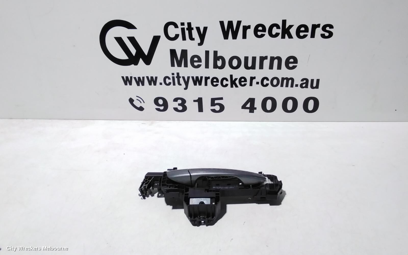 MERCEDES CLA CLASS DOOR HANDLE, C117, 10/2013 - 02/2019 - Image 2